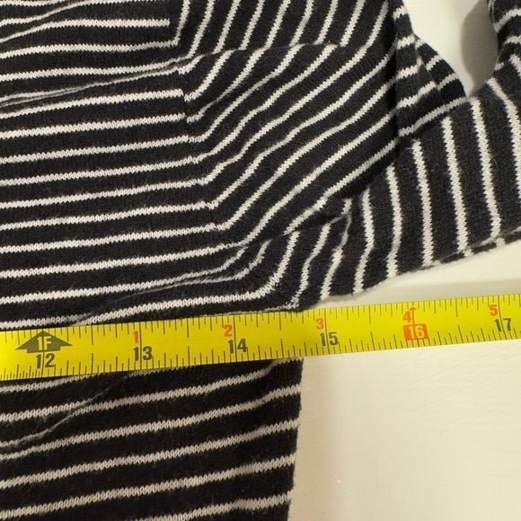 Fate Black and White Striped Button Down Cardigan V-Neck Women’s Size Small 11