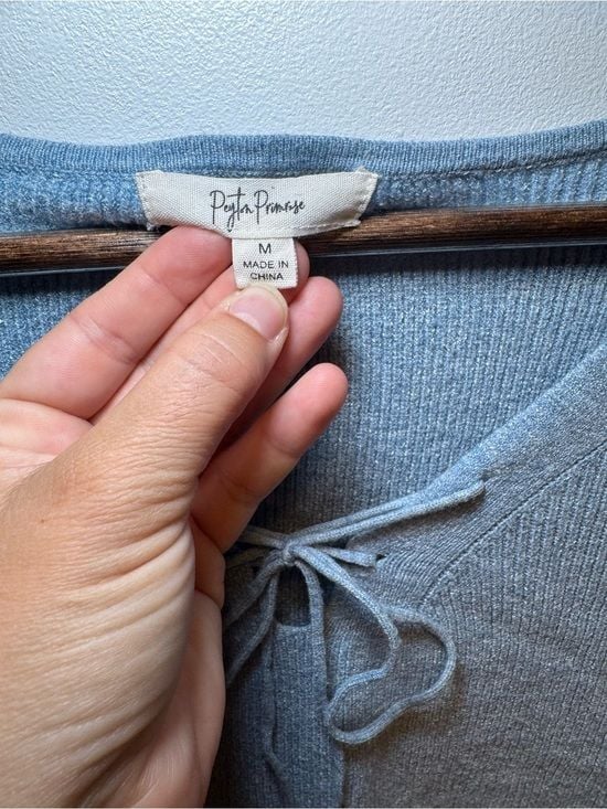 Ribbed Lace-Up V-Neck Long Sleeve Top - Dusty Blue 9