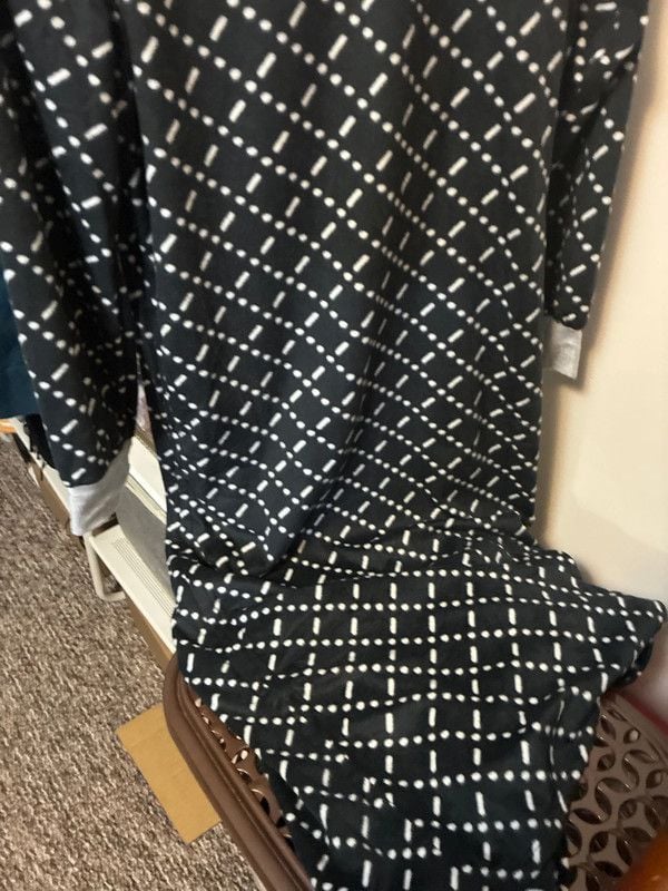 Women’s Cuddl Duds Comfortcode sz small long fleece nightgown black white 3