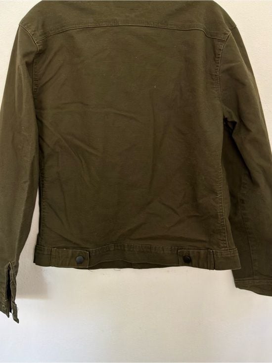 Triumph Over Tragedy Women’s Olive Green Utility Trucker Jacket Size Small 8