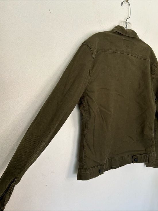 Triumph Over Tragedy Women’s Olive Green Utility Trucker Jacket Size Small 11