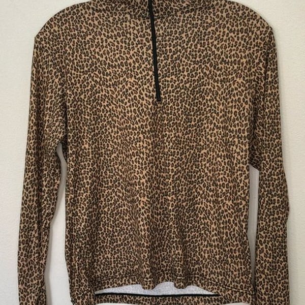 NILS Sportswear Women’s Leopard Print Quarter Zip Pullover Top Size Medium