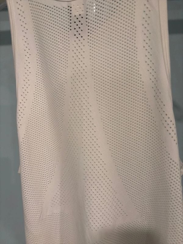 PINK Victoria’s Secret White Seamless Muscle Tank Top 7
