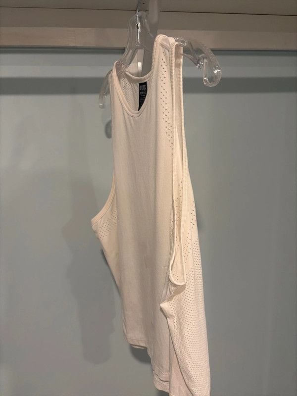PINK Victoria’s Secret White Seamless Muscle Tank Top 9