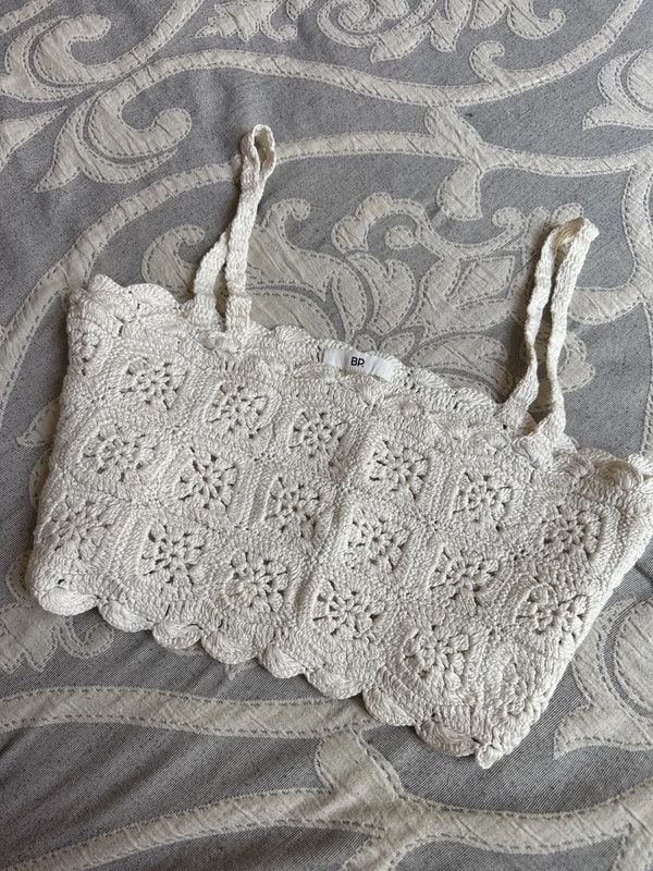 Brass Plum Knitted White Crop top - M 2