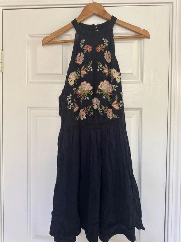Super cute halter neck - off shoulder - navy dress -M 2