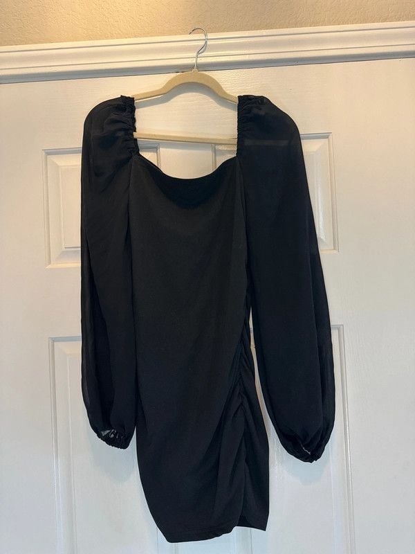 Clubbing bodycon dress with flowy sleeves| small 2