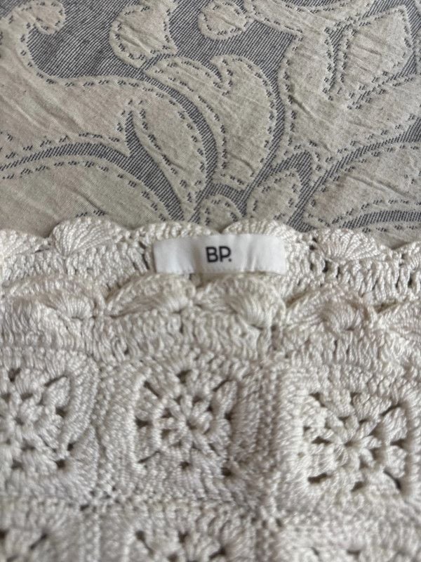 Brass Plum Knitted White Crop top - M 3