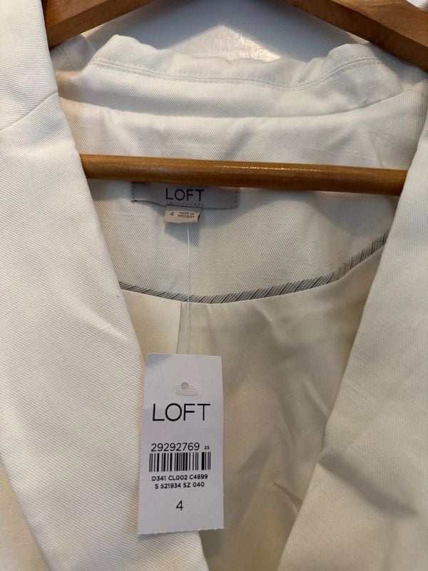 LOFT Size 4 White Blazer (Uncut) 4