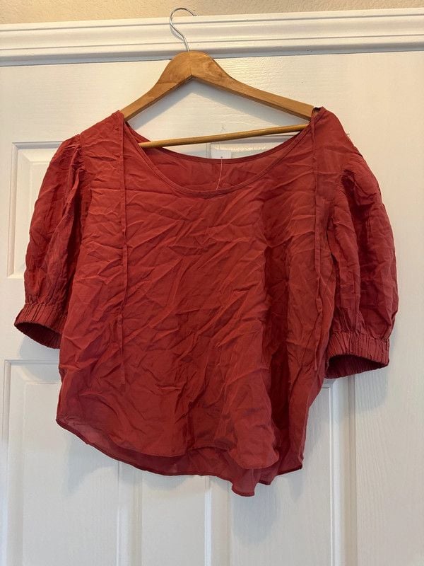 Wrinkly but Cute Ann Taylor Blouse - S 4