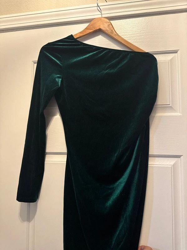Green Velvet Off-Shoulder Party Dress - S 5