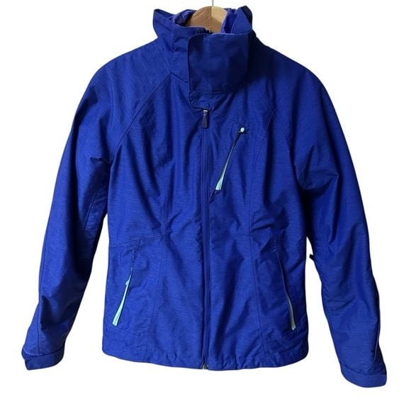 The North Face Women's Hyvent 3 in 1 Hooded Thermoball Eco Triclimate Ski Jacket 3