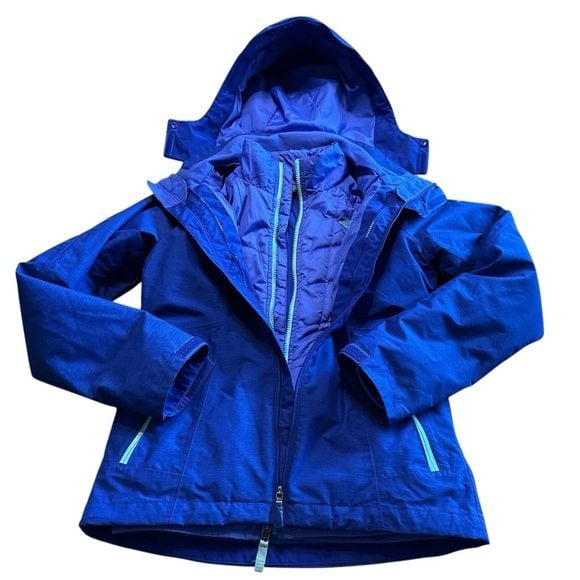 The North Face Women's Hyvent 3 in 1 Hooded Thermoball Eco Triclimate Ski Jacket 6