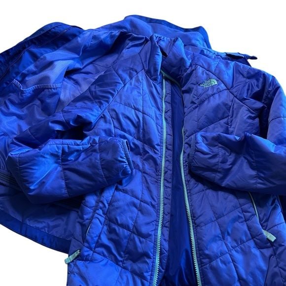 The North Face Women's Hyvent 3 in 1 Hooded Thermoball Eco Triclimate Ski Jacket 7