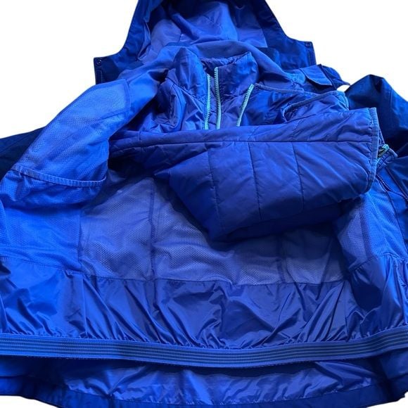 The North Face Women's Hyvent 3 in 1 Hooded Thermoball Eco Triclimate Ski Jacket 8