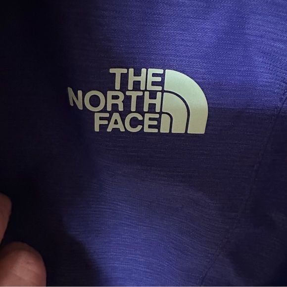 The North Face Women's Hyvent 3 in 1 Hooded Thermoball Eco Triclimate Ski Jacket 13