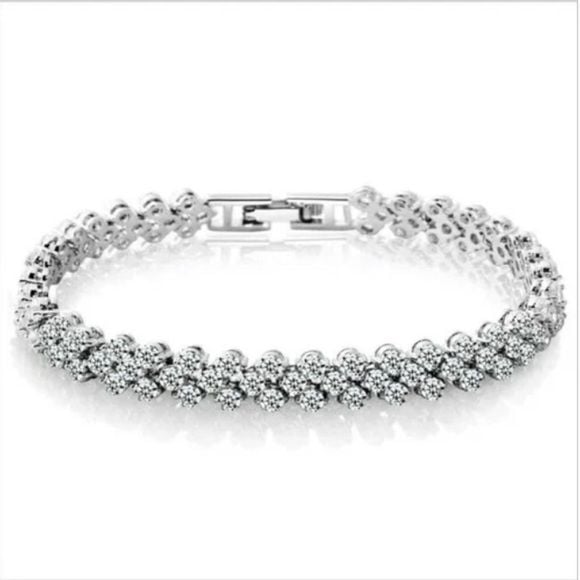 Just In ✨CZ Sterling Silver Heart Bracelet 8