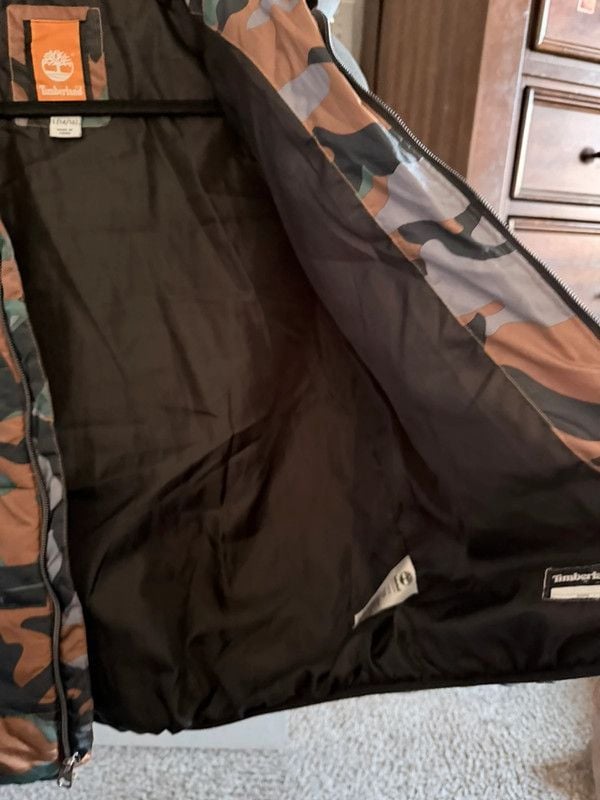 Timberland Youth Camo Puffer Jacket Size L (14/16) 3
