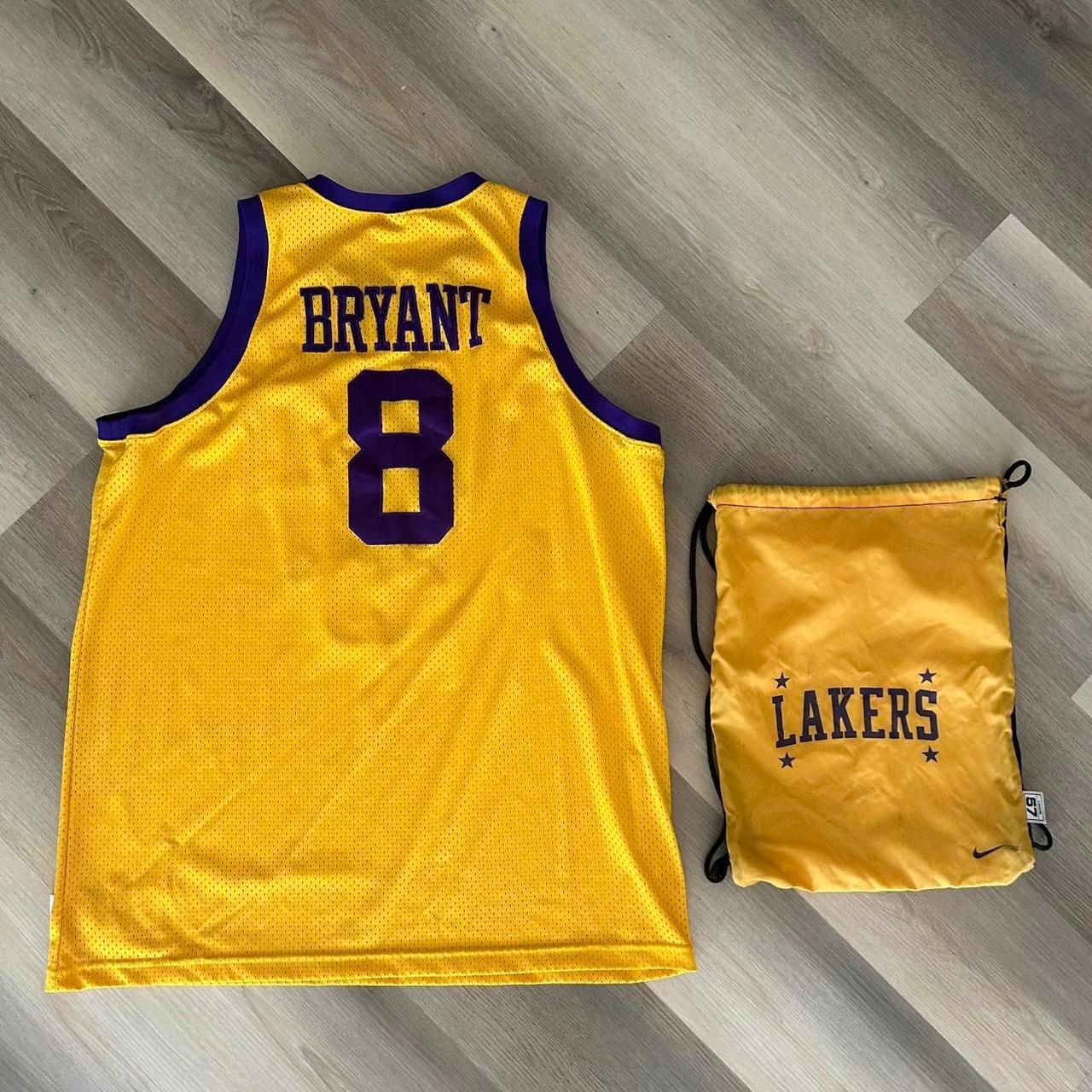 Nike Kobe Bryant Lakers Jersey Size XXL Yellow Los Angeles #8 5