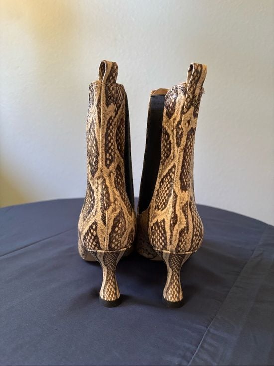 Sam Edelman Lani stone snake-skin bootie. NEW IN BOX 3