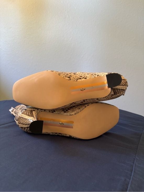 Sam Edelman Lani stone snake-skin bootie. NEW IN BOX 4