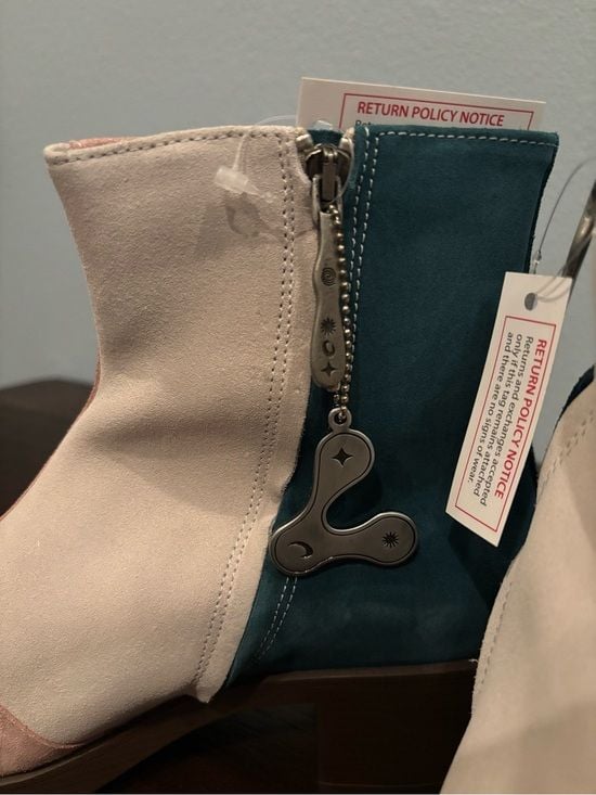 Lazo "Luna" booties 3