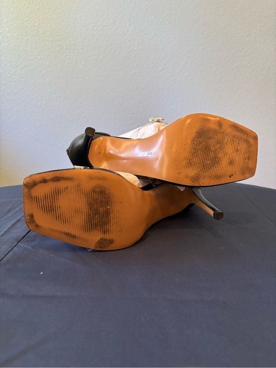 Jolimall strapped butterfly heals 4