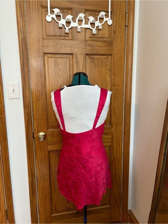 Vintage Gold Label Victoria's Secret Hot Pink Slip with Black Lace Accent 3
