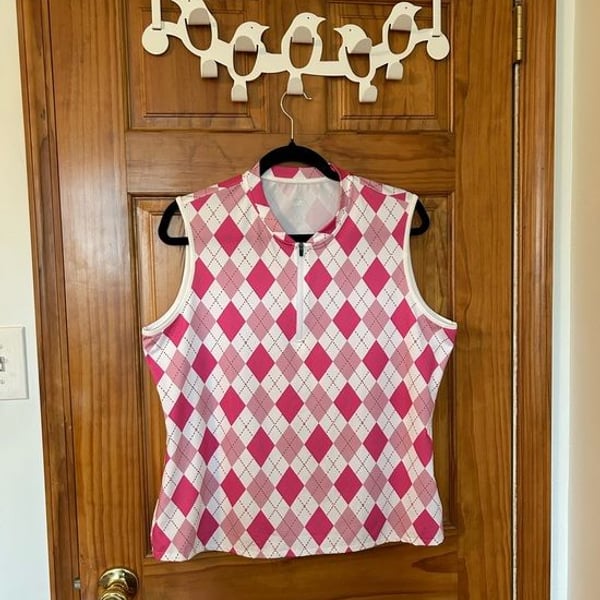 Women’s Sleeveless Pink Argyle Golf Polo Top