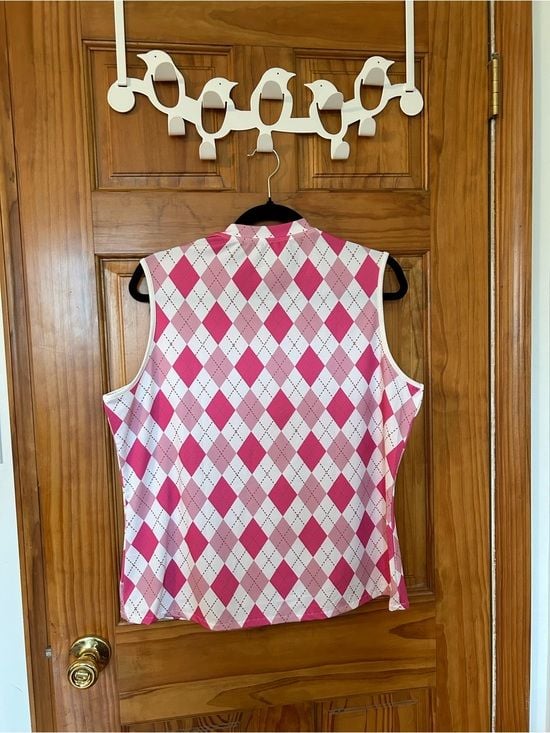 Women’s Sleeveless Pink Argyle Golf Polo Top 3