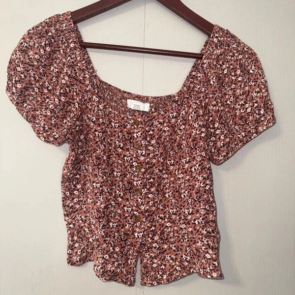 Ivy & Main Butterfly Cut Crop Top