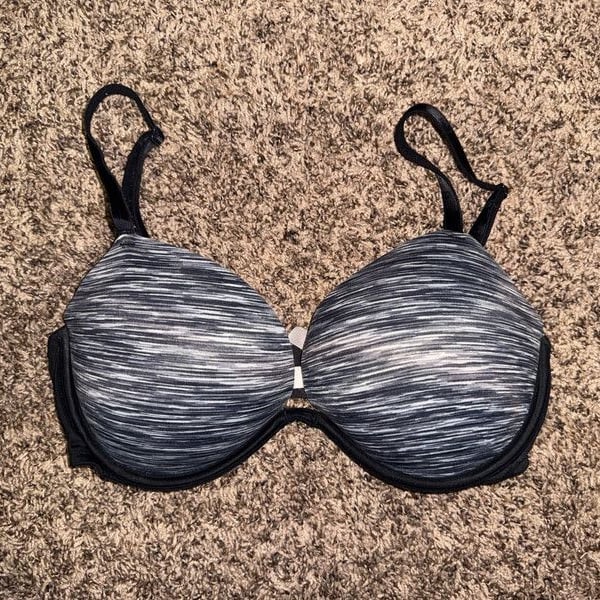 Victoria’s Secret PINK Wear Everywhere Super Push-Up Bra 32DD