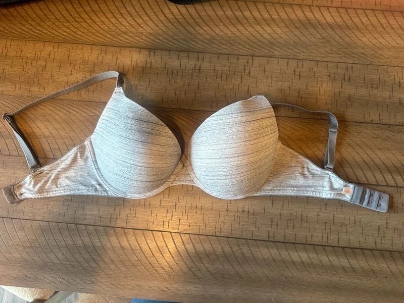 Victoria’s Secret PINK Wear Everywhere Push-Up Bra 2