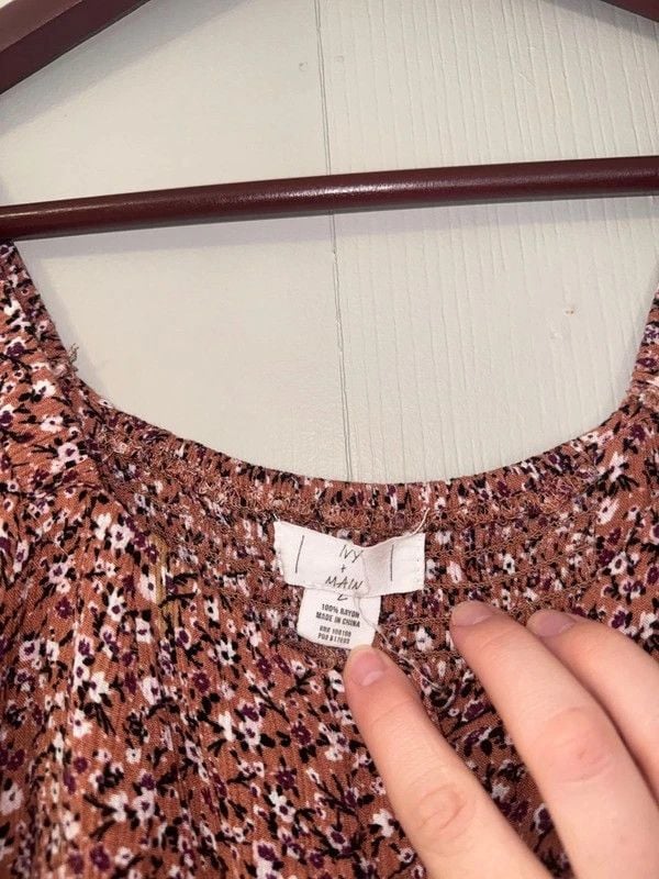 Ivy & Main Butterfly Cut Crop Top 3