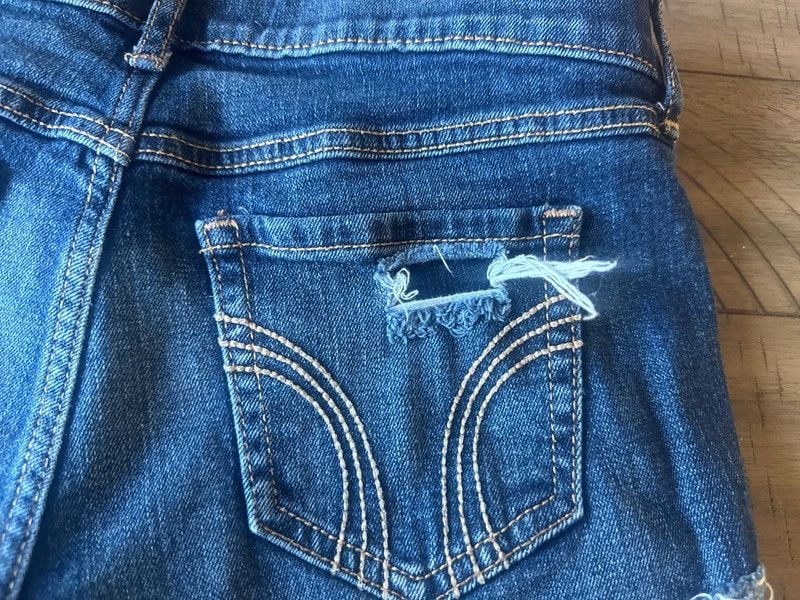 Hollister Low Rise Short Shorts 4