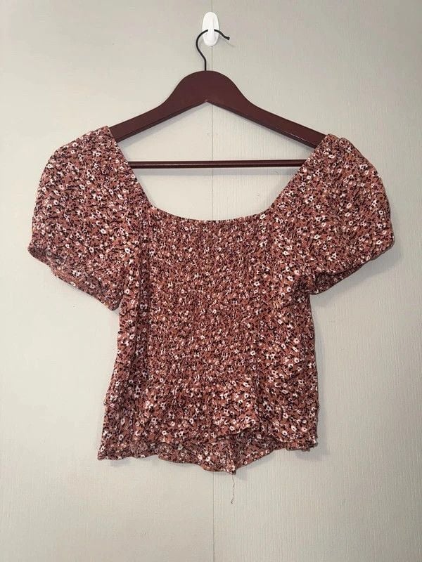 Ivy & Main Butterfly Cut Crop Top 5