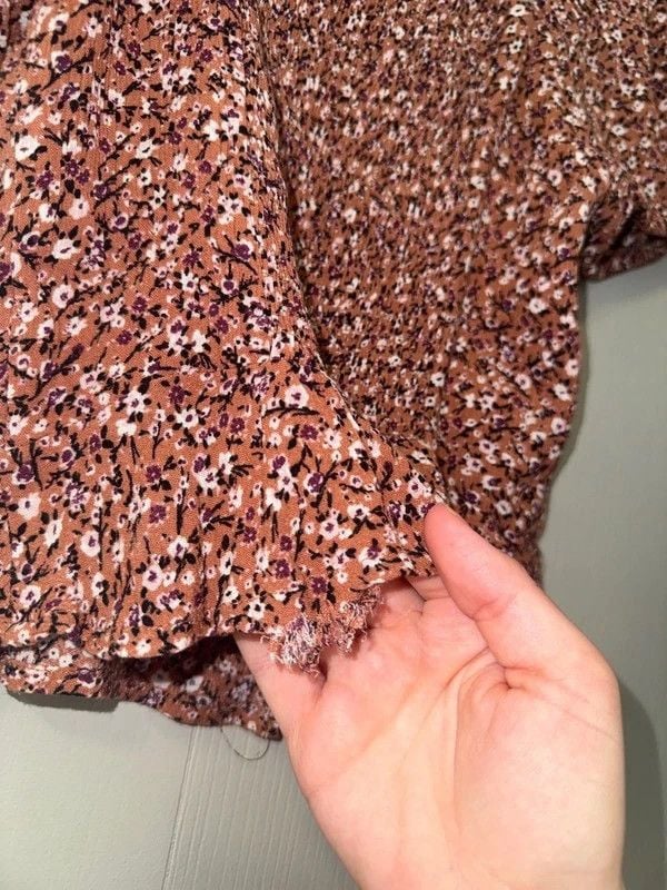 Ivy & Main Butterfly Cut Crop Top 6