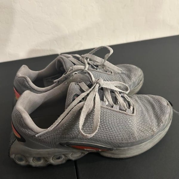 Nike Air Max Dn Youth Size 4.5 Grey Sneakers