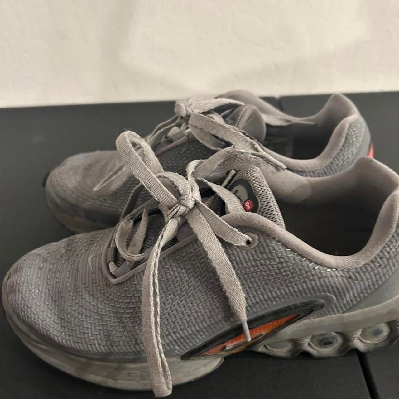 Nike Air Max Dn Youth Size 4.5 Grey Sneakers 2
