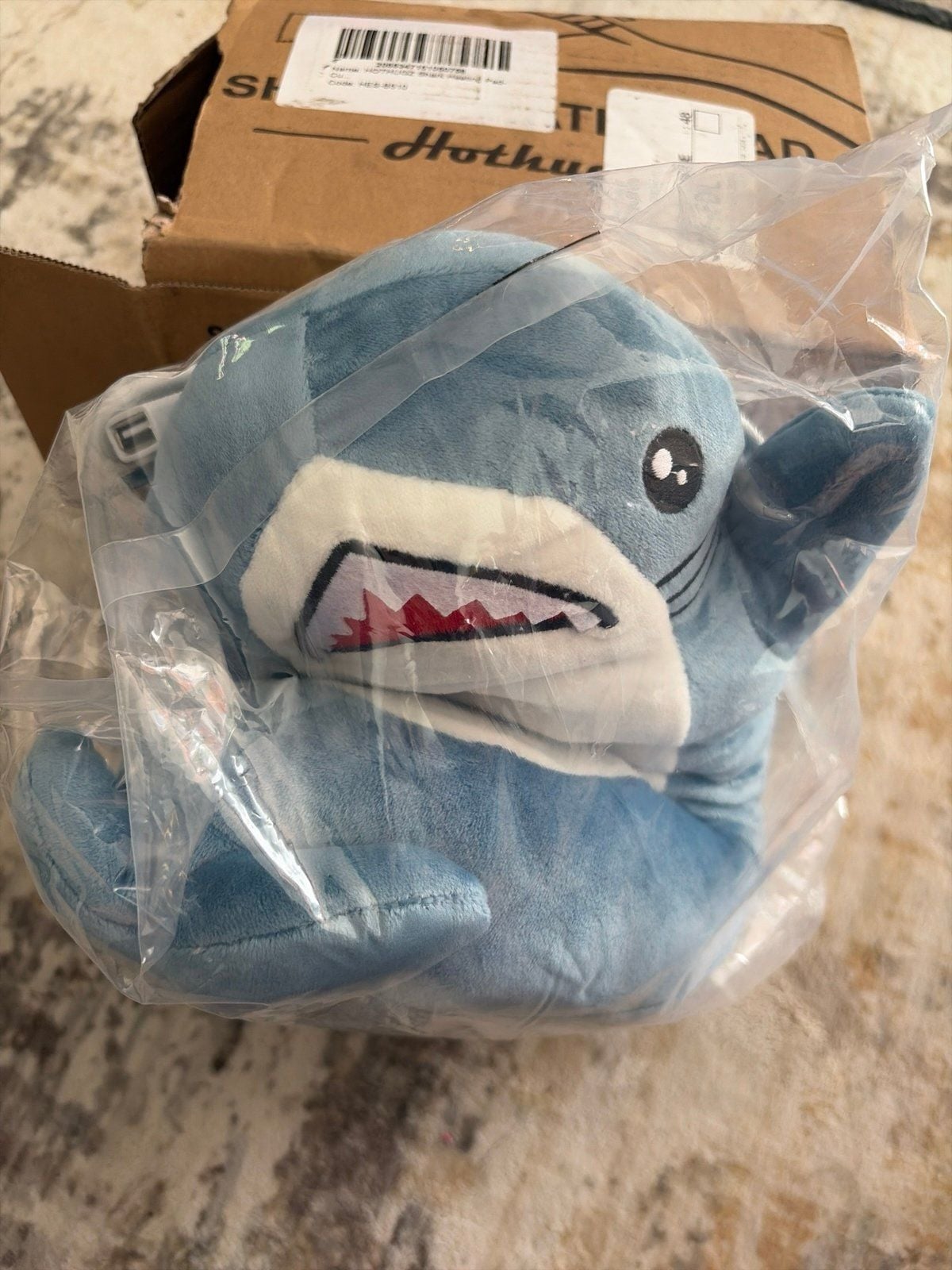 HOTHUGZ Electric USB Shark Plush Heating Pad - Brand New Sealed 1