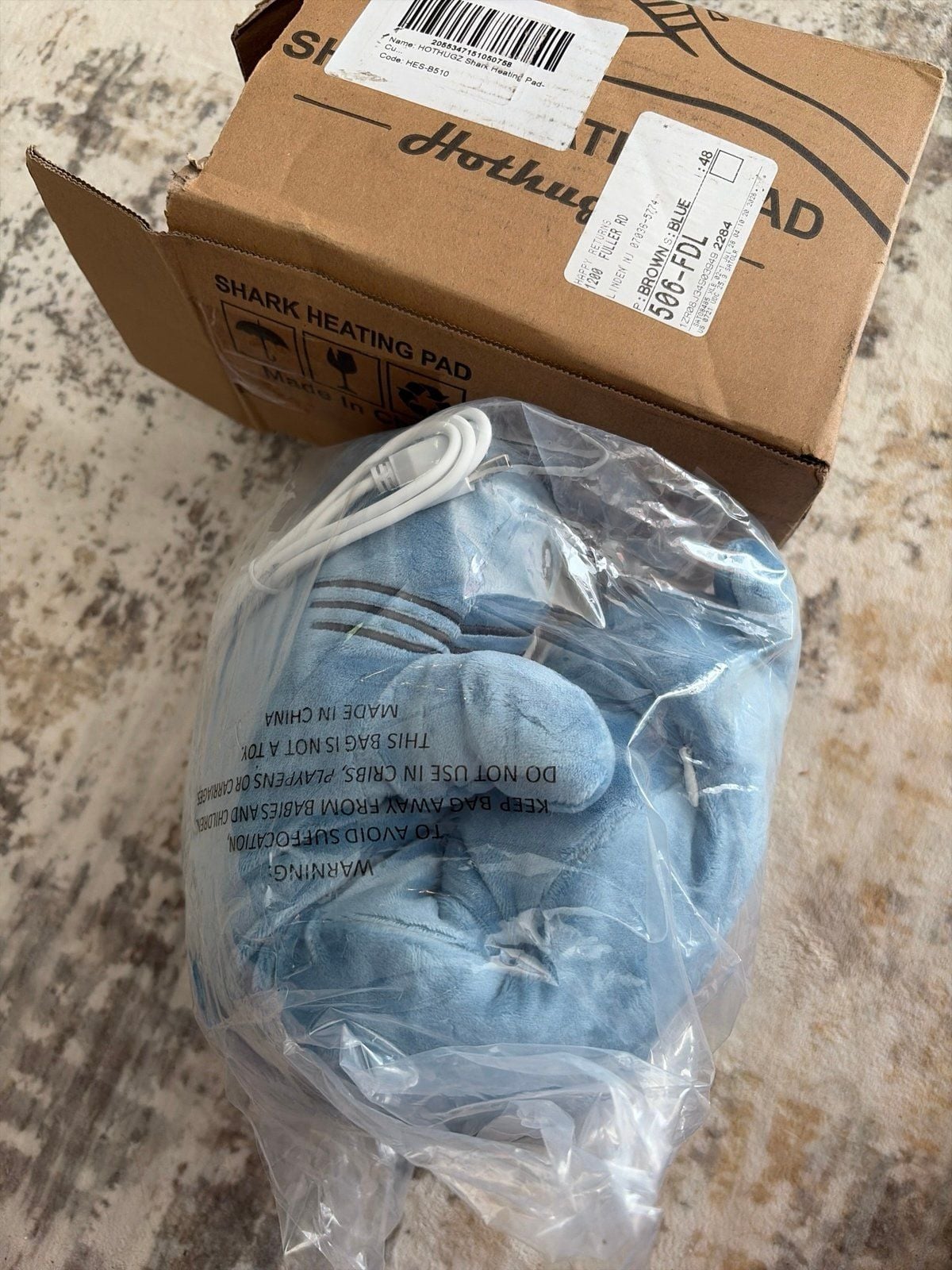 HOTHUGZ Electric USB Shark Plush Heating Pad - Brand New Sealed 3