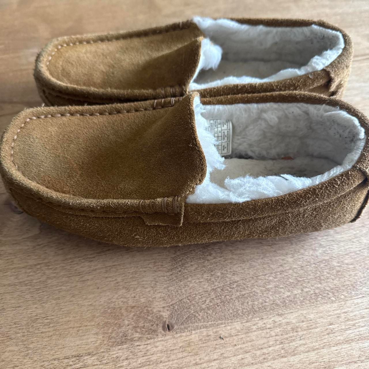 Koolaburra by UGG Suede Slippers Size 7 Brown Faux Fur 4