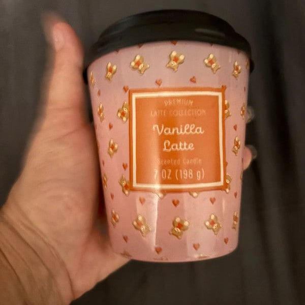 Brand new vanilla latte candle