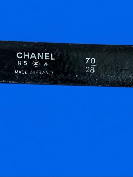 AUTHENTIC VINTAGE CHANEL Black Leather Belt wit -Detail Buckle and CC Motifs 4