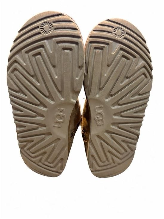 UGG Kids Chestnut Suede Lace-Up Ankle Boots with Side Zip 4