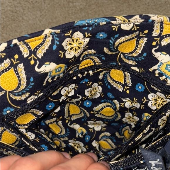Vera Bradley Ellie Blue Elephant Quilt Fabric Shoulder Bag 9