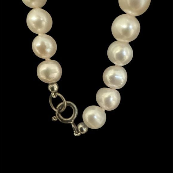 2 strands of freshwater pearls $60 I’m a jeweler request an item I’ll post. 3