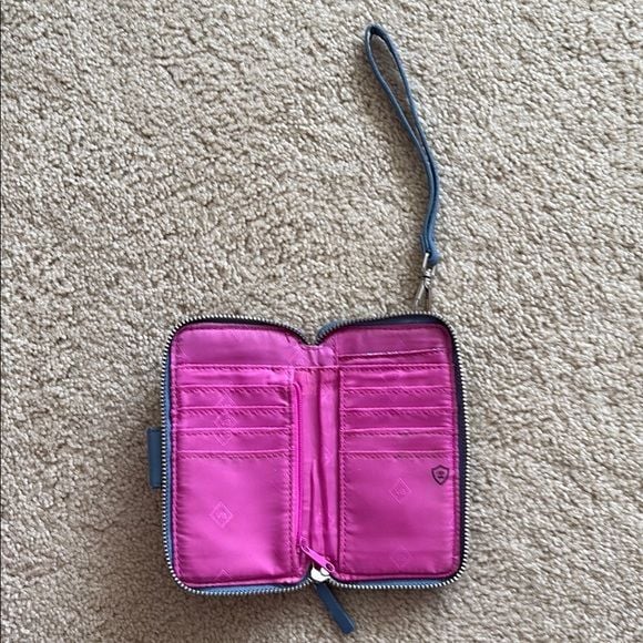 Vera Bradley ~ "Geo Medallions" ~ RFID Wristlet 4