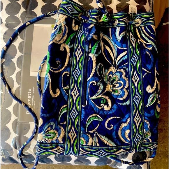 Vera Bradley drawstring backpack in great shapr 2