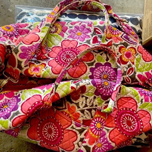 Vera Bradley duffel bag 3